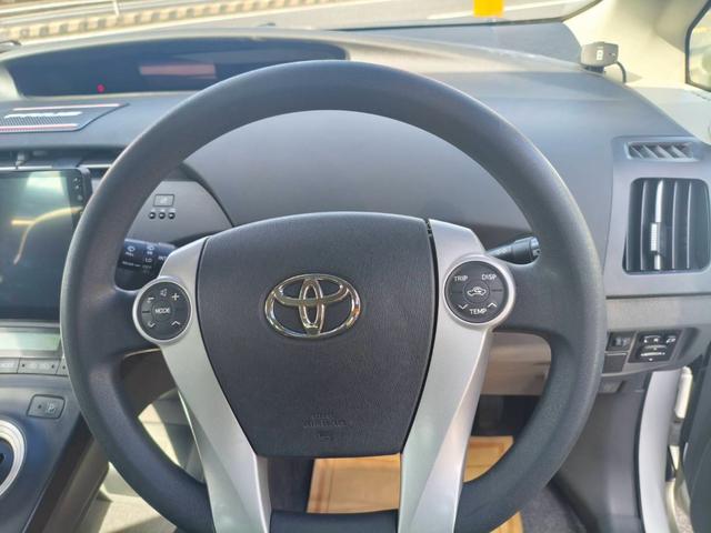 プリウス Ｓ　お客様直接買取車両　ディスプレイオーディオ　Ｂｌｕｅｔｏｏｔｈ　ＥＴＣ　電格ミラー　バックカメラ　ラゲッジカバー　１８００ｃｃ　エアバッグＡＢＳ　スマートキー×２　プッシュスタート（23枚目）