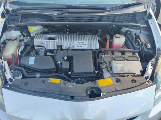 プリウス Ｓ　お客様直接買取車両　ディスプレイオーディオ　Ｂｌｕｅｔｏｏｔｈ　ＥＴＣ　電格ミラー　バックカメラ　ラゲッジカバー　１８００ｃｃ　エアバッグＡＢＳ　スマートキー×２　プッシュスタート（63枚目）