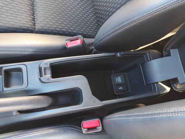 フィットハイブリッド Ｌパッケージ　お客様直接買取車両　純正ナビＴＶ　Ｂｌｕｅｔｏｏｔｈ　ＣＤ　ＤＶＤ　電格ミラー　スマートキー×２　プッシュスタート　ＥＴＣ　バックカメラ　オートライト　１５００ｃｃ（33枚目）