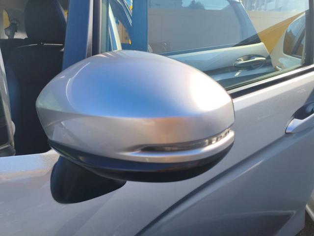 フィットハイブリッド Ｌパッケージ　お客様直接買取車両　純正ナビＴＶ　Ｂｌｕｅｔｏｏｔｈ　ＣＤ　ＤＶＤ　電格ミラー　スマートキー×２　プッシュスタート　ＥＴＣ　バックカメラ　オートライト　１５００ｃｃ（51枚目）