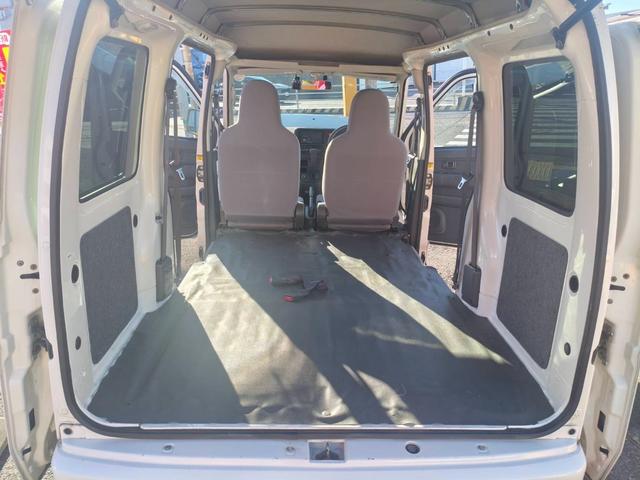 ハイゼットカーゴ ＤＸ　デラックス　６６０ｃｃ　ＥＴＣ　ナビ　ＤＶＤ　ＣＤ　バックカメラ　エアコンパワステアリング　パワーウインドー　　集中ドアロック　キーレス付き　車検Ｒ９・９月（43枚目）