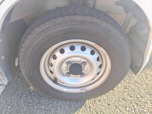 ハイゼットカーゴ ＤＸ　デラックス　６６０ｃｃ　ＥＴＣ　ナビ　ＤＶＤ　ＣＤ　バックカメラ　エアコンパワステアリング　パワーウインドー　　集中ドアロック　キーレス付き　車検Ｒ９・９月（50枚目）