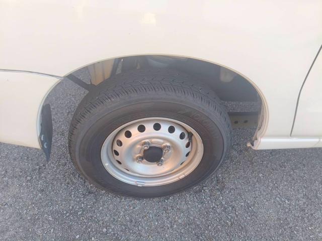 ハイゼットカーゴ ＤＸ　デラックス　６６０ｃｃ　ＥＴＣ　ナビ　ＤＶＤ　ＣＤ　バックカメラ　エアコンパワステアリング　パワーウインドー　　集中ドアロック　キーレス付き　車検Ｒ９・９月（53枚目）