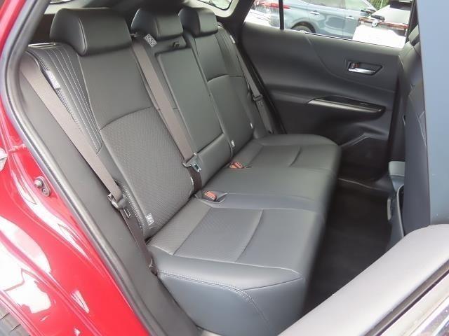 �����́A�����܂����ƁA����C�Ȃ��Z���X�ɕ�܂ꂽ��l�̊������h������㎿�ȋ�ԁB