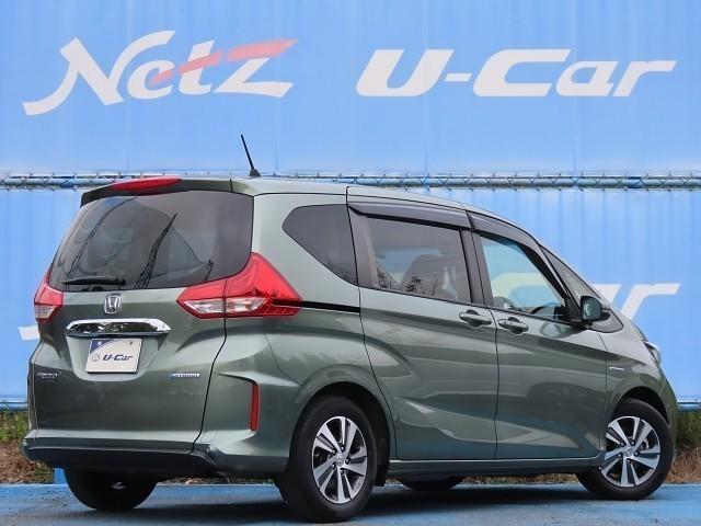フリード＋ハイブリッド ハイブリッドＧ・ホンダセンシング　ＡＷ　衝突軽減　ＶＳＡ　Ｒカメラ　盗難防止装置　スマ－トキ－　ＬＥＤヘッド　エアバッグ　クルーズコントロール　パワーステアリング　両席エアバック　ＡＣ　ＥＴＣ　キーレス　パワーウィンドウ　記録簿（7枚目）