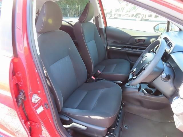 アクア Sスタイルブラック 記録簿あり バックモニタ- 地デジフルセグ ナビTV イモビライザー LEDライト スマートキープッシュスタート ETC付き Wエアバッグ キーフリ メモリーナビゲーション 横滑り防止装置付き ABS(12枚目)