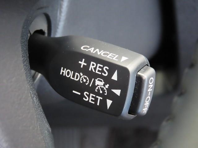 アルファード ２．５Ｓ　タイプゴールドＩＩ　ＬＥＤランプ　Ｂカメラ　スマートキ　フルセグＴＶ　盗難防止システム　ダブルエアコン　助手席エアバッグ　ＥＴＣ　記録簿　オートクルーズ　メモリーナビ　エアバッグ　横滑り防止機能　ＡＢＳ　ナビ＆ＴＶ（12枚目）