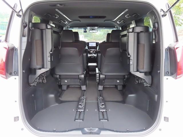 アルファード ２．５Ｓ　タイプゴールドＩＩ　ＬＥＤランプ　Ｂカメラ　スマートキ　フルセグＴＶ　盗難防止システム　ダブルエアコン　助手席エアバッグ　ＥＴＣ　記録簿　オートクルーズ　メモリーナビ　エアバッグ　横滑り防止機能　ＡＢＳ　ナビ＆ＴＶ（18枚目）