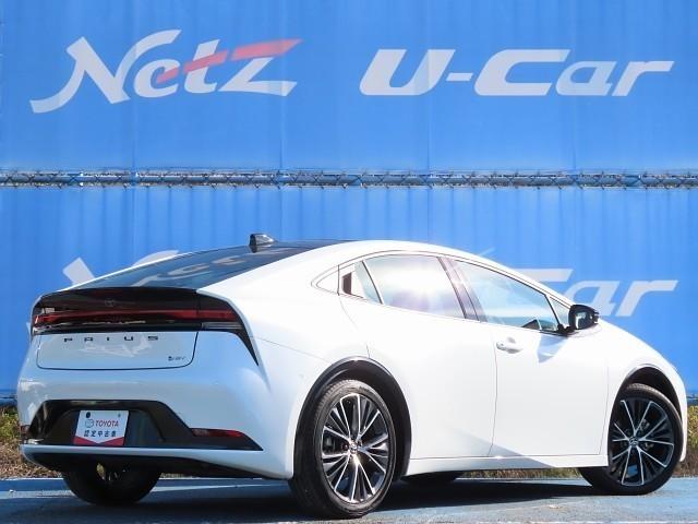 プリウス Ｚ　リアカメラ　パノラマサンルーフ　プリクラッシュ　ＬＥＤランプ　オートクルーズ　アルミホイール　ＡＣ　運転席エアバッグ　横滑り防止装置　ＥＴＣ付　盗難防止システム　パワーウインドウ　ＴＶ　キーレス（8枚目）