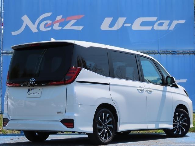 ノア ハイブリッドＳ－Ｚ　横滑り防止機能　エアバッグ　オートクルーズコントロール　両側自動ドア　ダブルエアコン　スマートエントリー　ＬＥＤランプ　３列シート　ＡＢＳ　アルミホイール　キーレス　パワステ　エアコン　記録簿（8枚目）