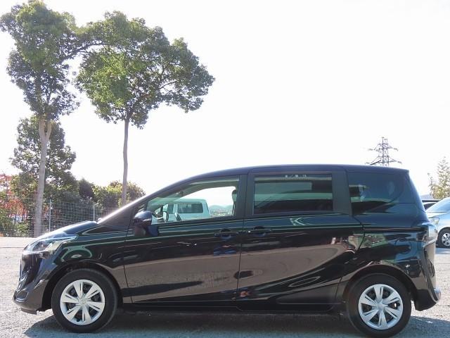 シエンタ ハイブリッド　ファンベースＸ　バックモニタ　Ｗエアバック　ワンセグＴＶ　オートエアコン　ナビ＆ＴＶ　ＡＢＳ　ＰＳ　スマートキー　ＥＴＣ　ＰＷ　メモリーナビ　エアバッグ　キーレスエントリ　セキュリティ　片側パワスラ　ＥＳＣ（6枚目）