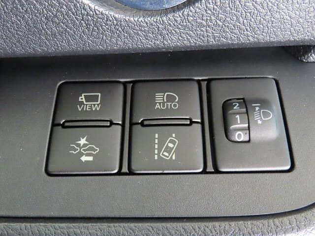 シエンタ ハイブリッド　ファンベースＸ　バックモニタ　Ｗエアバック　ワンセグＴＶ　オートエアコン　ナビ＆ＴＶ　ＡＢＳ　ＰＳ　スマートキー　ＥＴＣ　ＰＷ　メモリーナビ　エアバッグ　キーレスエントリ　セキュリティ　片側パワスラ　ＥＳＣ（10枚目）