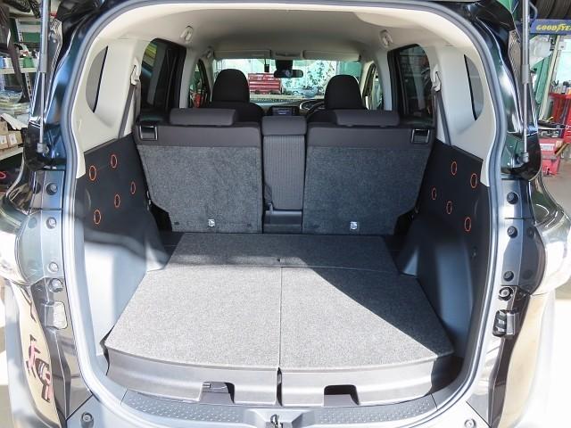 シエンタ ハイブリッド　ファンベースＸ　バックモニタ　Ｗエアバック　ワンセグＴＶ　オートエアコン　ナビ＆ＴＶ　ＡＢＳ　ＰＳ　スマートキー　ＥＴＣ　ＰＷ　メモリーナビ　エアバッグ　キーレスエントリ　セキュリティ　片側パワスラ　ＥＳＣ（16枚目）