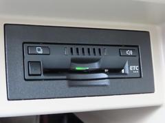 「ＥＴＣ」で料金所をスムーズに通過でき、高速道路利用時に便利です♪ 4