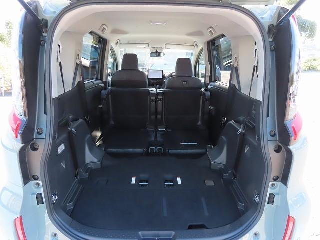 シエンタ ハイブリッドＺ　ＴＳＳ　エアバック　キーレスエントリー　イモビライザー　ＴＶ　整備記録簿　バックモニター　ＬＥＤヘッドライト　ＥＴＣ車載器　横滑り防止　スマートキー　オートエアコン　サイドエアバッグ　ＷＳＲＳ　ＡＢＳ（18枚目）