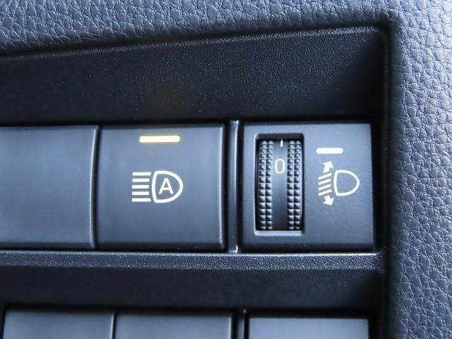 ノア S-Z アルミホイール デュアルエアコン クルーズコントロール 記録簿 盗難防止装置 LEDライト 両側自動ドア メモリーナビ キーレス 横滑り防止 ナビTV スマートキー エアコン ETC サイドエアバッグ(11枚目)