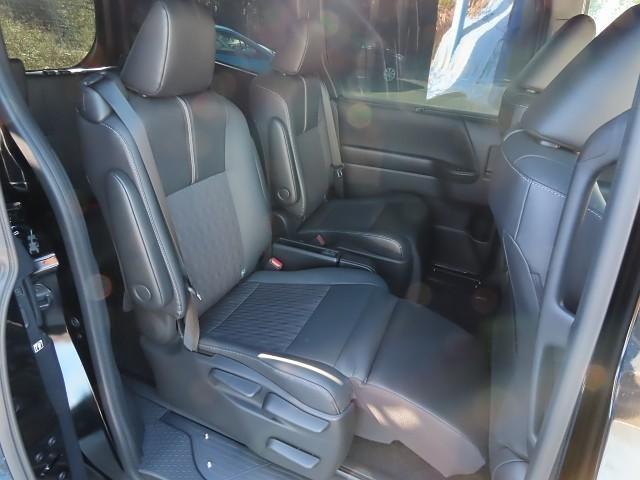 ノア S-Z アルミホイール デュアルエアコン クルーズコントロール 記録簿 盗難防止装置 LEDライト 両側自動ドア メモリーナビ キーレス 横滑り防止 ナビTV スマートキー エアコン ETC サイドエアバッグ(17枚目)