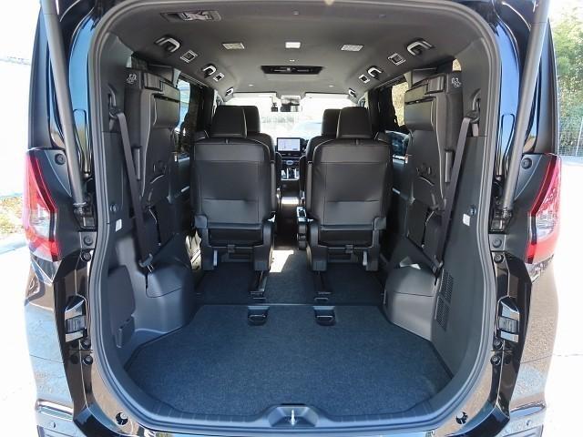 ノア S-Z アルミホイール デュアルエアコン クルーズコントロール 記録簿 盗難防止装置 LEDライト 両側自動ドア メモリーナビ キーレス 横滑り防止 ナビTV スマートキー エアコン ETC サイドエアバッグ(18枚目)