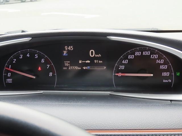 シエンタ Ｇ　クエロ　軽減ブレーキ　両側自動ドア　後カメラ　デュアルエアバック　パワーウィンドウ　フルオートエアコン　ＬＥＤヘッド　ナビ＆ＴＶ　スマキー　ＶＳＣ　キーレス　エアバッグ　メモリ－ナビ　イモビ　ＡＢＳ　ＥＴＣ（9枚目）