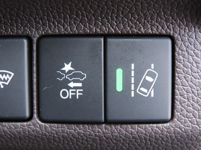 フリードハイブリッド ハイブリッド・Gホンダセンシング 軽減ブレーキ キーフリーシステム 記録簿 メモリーナビ 後カメラ Aクルーズ 地デジフルセグTV LEDヘッドランプ 横滑防止 パワーウインドウ ETC付 両席エアバック エアバッグ ナビTV ABS(9枚目)