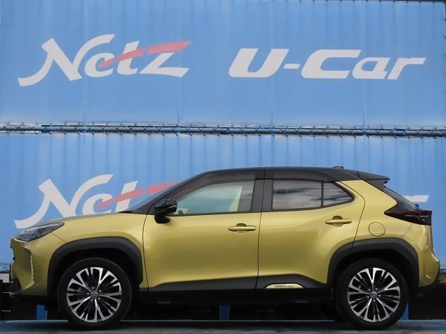 ヤリスクロス ハイブリッドＺ　インテリジェントキー　アルミホイル　ＬＥＤライト　リアカメラ　ナビ　クルーズコントロール　整備記録簿　横滑り防止システム　メモリーナビゲーション　電動シ－ト　パワステ　オートエアコン　キーフリー（8枚目）