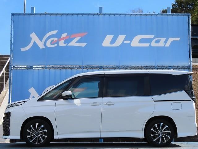 ヴォクシー Ｓ－Ｚ　ＡＡＣ　バックビューモニター　サイドエアバック　横滑り防止　パワーウィンドウ　Ｗエアコン　ナビ＆ＴＶ　アルミホイール　メモリナビ　ＥＴＣ車載器　ＬＥＤライト　キーレス　盗難防止システム　記録簿　ＡＢＳ（7枚目）