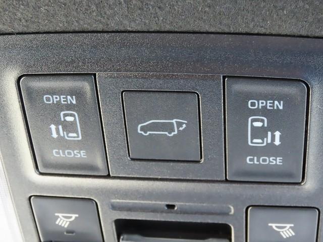 ヴォクシー Ｓ－Ｚ　ＡＡＣ　バックビューモニター　サイドエアバック　横滑り防止　パワーウィンドウ　Ｗエアコン　ナビ＆ＴＶ　アルミホイール　メモリナビ　ＥＴＣ車載器　ＬＥＤライト　キーレス　盗難防止システム　記録簿　ＡＢＳ（14枚目）