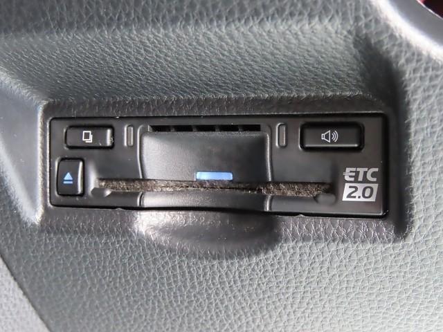 ノア ハイブリッドＳ－Ｇ　地上デジタル　左側パワースライドドア　Ｗエアコン　アルミ　クルーズコントロール　ＴＶ　スマートキー　横滑り防止　ＬＥＤランプ　キーレス　バックガイドモニター　ＥＴＣ　オートエアコン　衝突回避システム（3枚目）