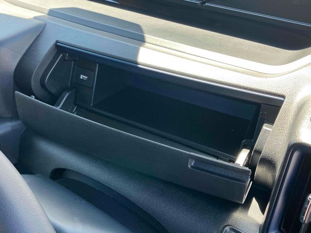 タント カスタムＲＳ　バックカメラ　両側電動スライドドア　クリアランスソナー　衝突被害軽減システム　オートライト　ＬＥＤヘッドランプ　スマートキー　アイドリングストップ　電動格納ミラー　シートヒーター　ベンチシート　ＣＶＴ（44枚目）