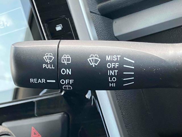 タント カスタムＸ　トップエディションＳＡ　ＥＴＣ　バックカメラ　両側スライド・片側電動　ＴＶ　衝突被害軽減システム　オートライト　ＬＥＤヘッドランプ　スマートキー　アイドリングストップ　電動格納ミラー　ベンチシート　ＣＶＴ　盗難防止システム（8枚目）