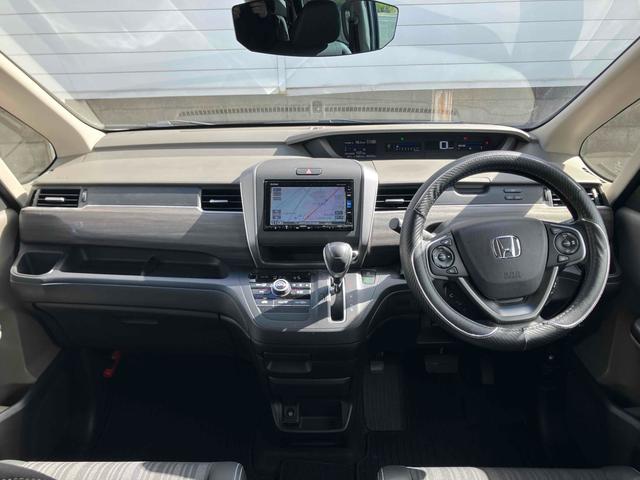 フリード G・ホンダセンシング ETC バックカメラ ナビ TV クリアランスソナー オートクルーズコントロール レーンアシスト 衝突被害軽減システム 両側電動スライドドア オートライト スマートキー アイドリングストップ(2枚目)