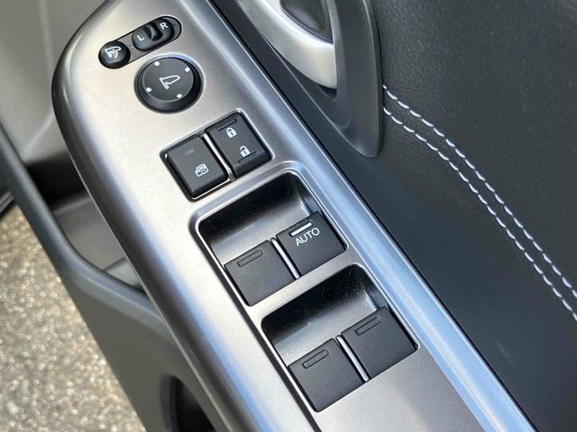 フリード G・ホンダセンシング ETC バックカメラ ナビ TV クリアランスソナー オートクルーズコントロール レーンアシスト 衝突被害軽減システム 両側電動スライドドア オートライト スマートキー アイドリングストップ(10枚目)