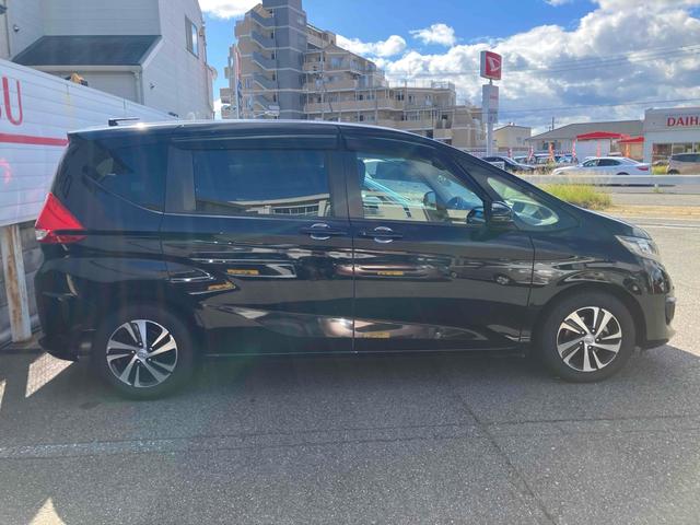 フリード G・ホンダセンシング ETC バックカメラ ナビ TV クリアランスソナー オートクルーズコントロール レーンアシスト 衝突被害軽減システム 両側電動スライドドア オートライト スマートキー アイドリングストップ(14枚目)