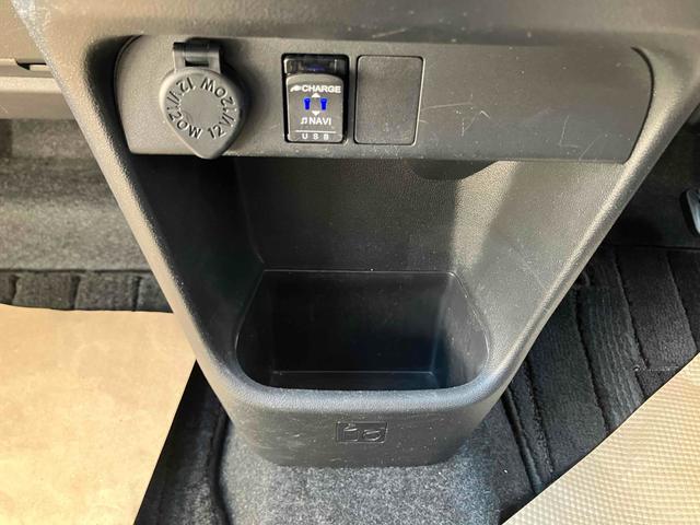 ムーヴキャンバス ＧメイクアップＶＳ　ＳＡＩＩＩ　全周囲カメラ　両側電動スライドドア　ナビ　ＴＶ　衝突被害軽減システム　オートマチックハイビーム　オートライト　ＬＥＤヘッドランプ　スマートキー　アイドリングストップ　雹害修理済み車両（46枚目）