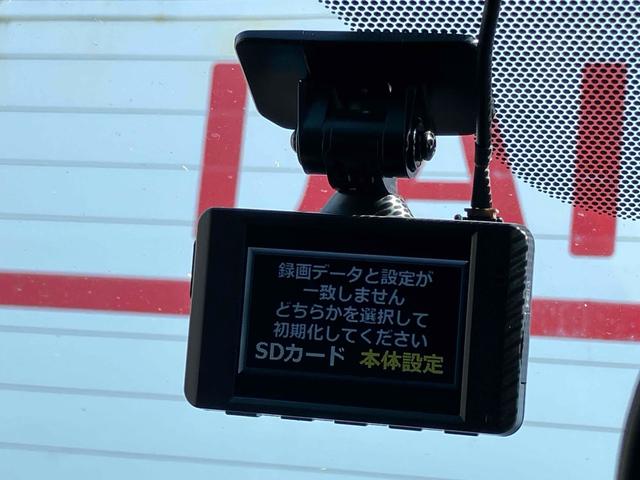 アクア Ｓスタイルブラック　ドライブレコーダー　ＥＴＣ　バックカメラ　ナビ　ＴＶ　クリアランスソナー　レーンアシスト　衝突被害軽減システム　オートマチックハイビーム　オートライト　スマートキー　電動格納ミラー　シートヒーター（10枚目）