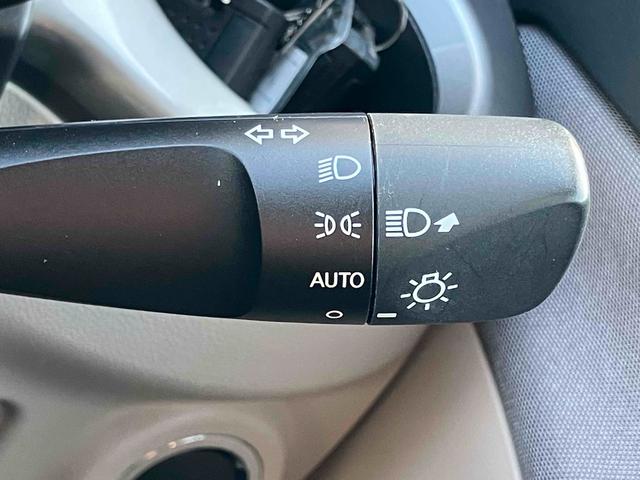 オートライトは、付け忘れや消し忘れを防ぐことができます。高速道路などのトンネルなどにも役立ちます。