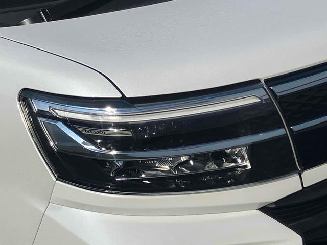 タント 　バックカメラ　両側電動スライドドア　クリアランスソナー　衝突被害軽減システム　オートライト　スマートキー　アイドリングストップ　電動格納ミラー　シートヒーター　ベンチシート　ＣＶＴ　ＥＳＣ　ＵＳＢ（31枚目）