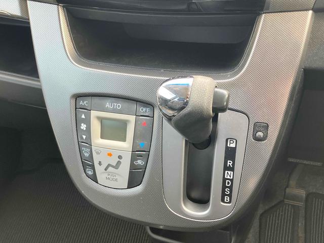 ムーヴ 　ナビ　衝突被害軽減システム　オートライト　スマートキー　アイドリングストップ　電動格納ミラー　ベンチシート　ＣＶＴ　ＥＳＣ　ＣＤ　ＵＳＢ　アルミホイール　エアコン　パワーステアリング　雹害修理済み車両（6枚目）