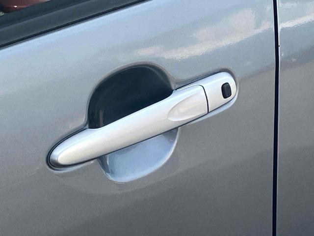 ムーヴ 　ナビ　衝突被害軽減システム　オートライト　スマートキー　アイドリングストップ　電動格納ミラー　ベンチシート　ＣＶＴ　ＥＳＣ　ＣＤ　ＵＳＢ　アルミホイール　エアコン　パワーステアリング　雹害修理済み車両（22枚目）