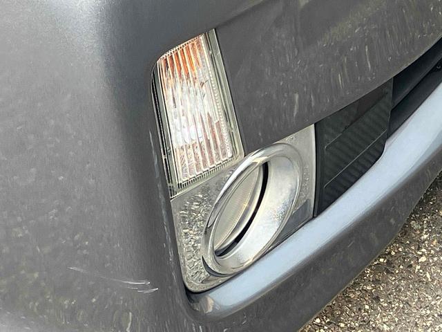 ムーヴ 　ナビ　衝突被害軽減システム　オートライト　スマートキー　アイドリングストップ　電動格納ミラー　ベンチシート　ＣＶＴ　ＥＳＣ　ＣＤ　ＵＳＢ　アルミホイール　エアコン　パワーステアリング　雹害修理済み車両（33枚目）