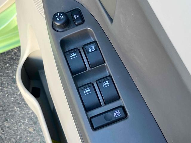 タント Ｘ　ＳＡ　ＥＴＣ　バックカメラ　両側スライド・片側電動　ナビ　ＴＶ　衝突被害軽減システム　オートライト　スマートキー　アイドリングストップ　電動格納ミラー　ベンチシート　ＣＶＴ　盗難防止システム　ＡＢＳ　ＥＳＣ（11枚目）