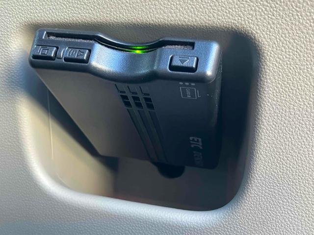 キャスト スタイルＧ　ＶＳ　ＳＡＩＩＩ　ＥＴＣ　全周囲カメラ　クリアランスソナー　衝突被害軽減システム　オートマチックハイビーム　ＬＥＤヘッドランプ　スマートキー　アイドリングストップ　電動格納ミラー　シートヒーター　ベンチシート　ＣＶＴ（6枚目）