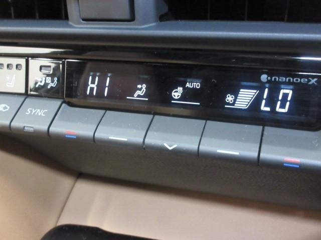 クラウンスポーツ Z 革シート サンルーフ 4WD フルセグ メモリーナビ バックカメラ 衝突被害軽減システム ETC ドラレコ LEDヘッドランプ(19枚目)