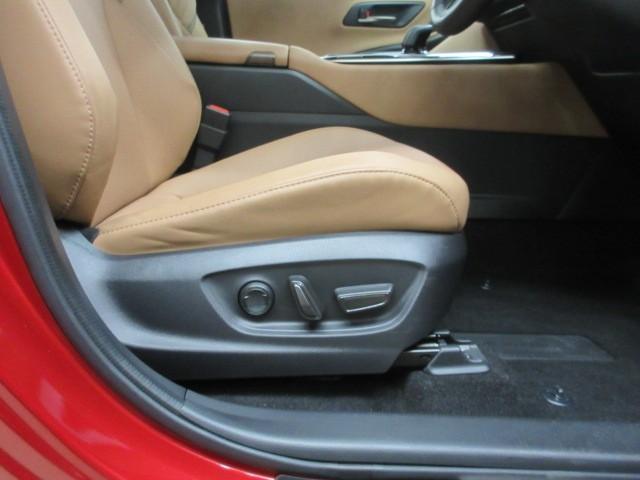 クラウンスポーツ Z 革シート サンルーフ 4WD フルセグ メモリーナビ バックカメラ 衝突被害軽減システム ETC ドラレコ LEDヘッドランプ(23枚目)