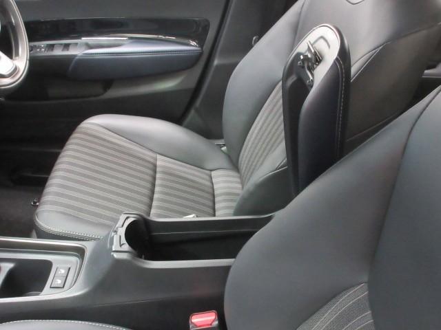 アクア Z フルセグ メモリーナビ バックカメラ 衝突被害軽減システム ETC ドラレコ LEDヘッドランプ(28枚目)