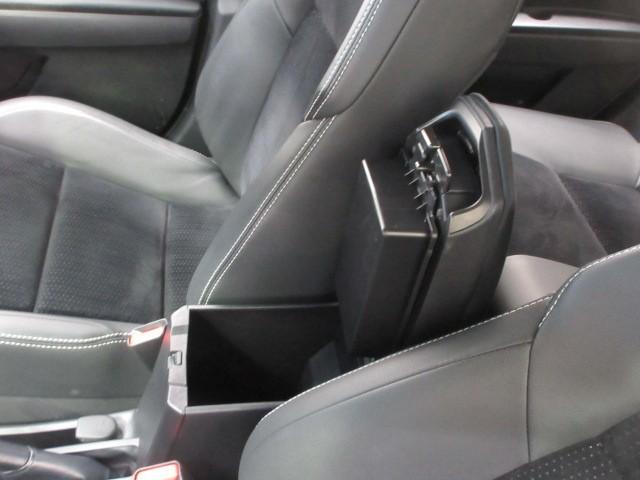 カローラフィールダー ハイブリッドG エアロツアラー フルセグ メモリーナビ DVD再生 バックカメラ ETC HIDヘッドライト(24枚目)