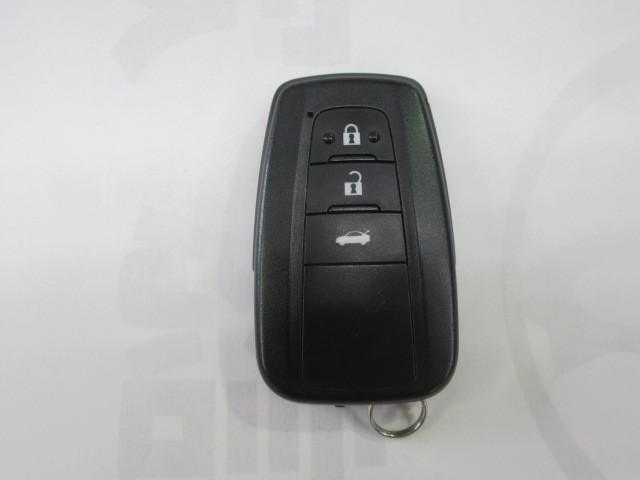 クラウンハイブリッド Ｓ　Ｃパッケージ　革シート　フルセグ　メモリーナビ　ＤＶＤ再生　バックカメラ　衝突被害軽減システム　ＥＴＣ　ＬＥＤヘッドランプ（34枚目）