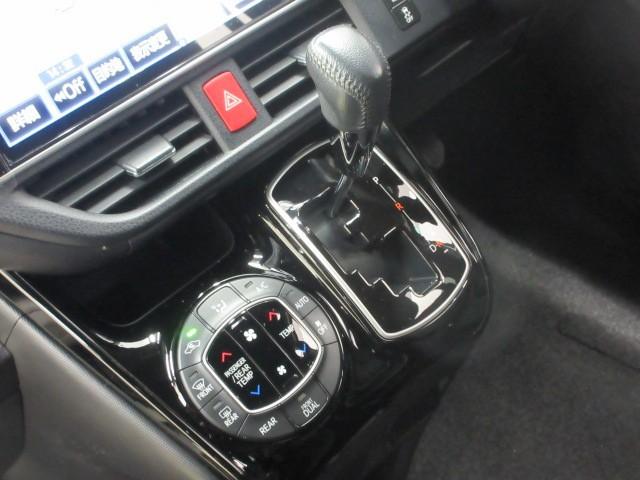 ノア Ｓｉ　フルセグ　メモリーナビ　ＤＶＤ再生　バックカメラ　衝突被害軽減システム　ＥＴＣ　両側電動スライド　ＬＥＤヘッドランプ　乗車定員７人　３列シート　アイドリングストップ（22枚目）