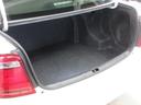 開口部が広く、広々としたラゲージスペースを備えています。