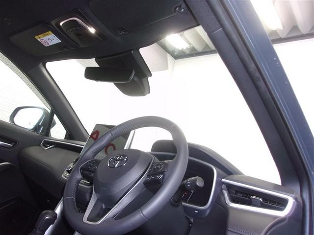 ���ʂ��̂悢��������Ƃ������E�ŁA�N�ł��^�]���₷���ł��B�^�]�̂��₷���͔��ɂ����ɂ��q����܂����